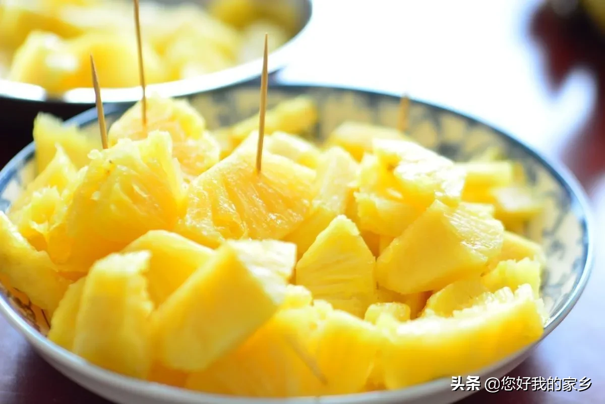 凤梨和菠萝有区别吗,为什么感觉长得一样却叫两个名字?