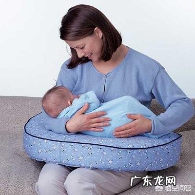 初生婴儿应该多久喂一次?