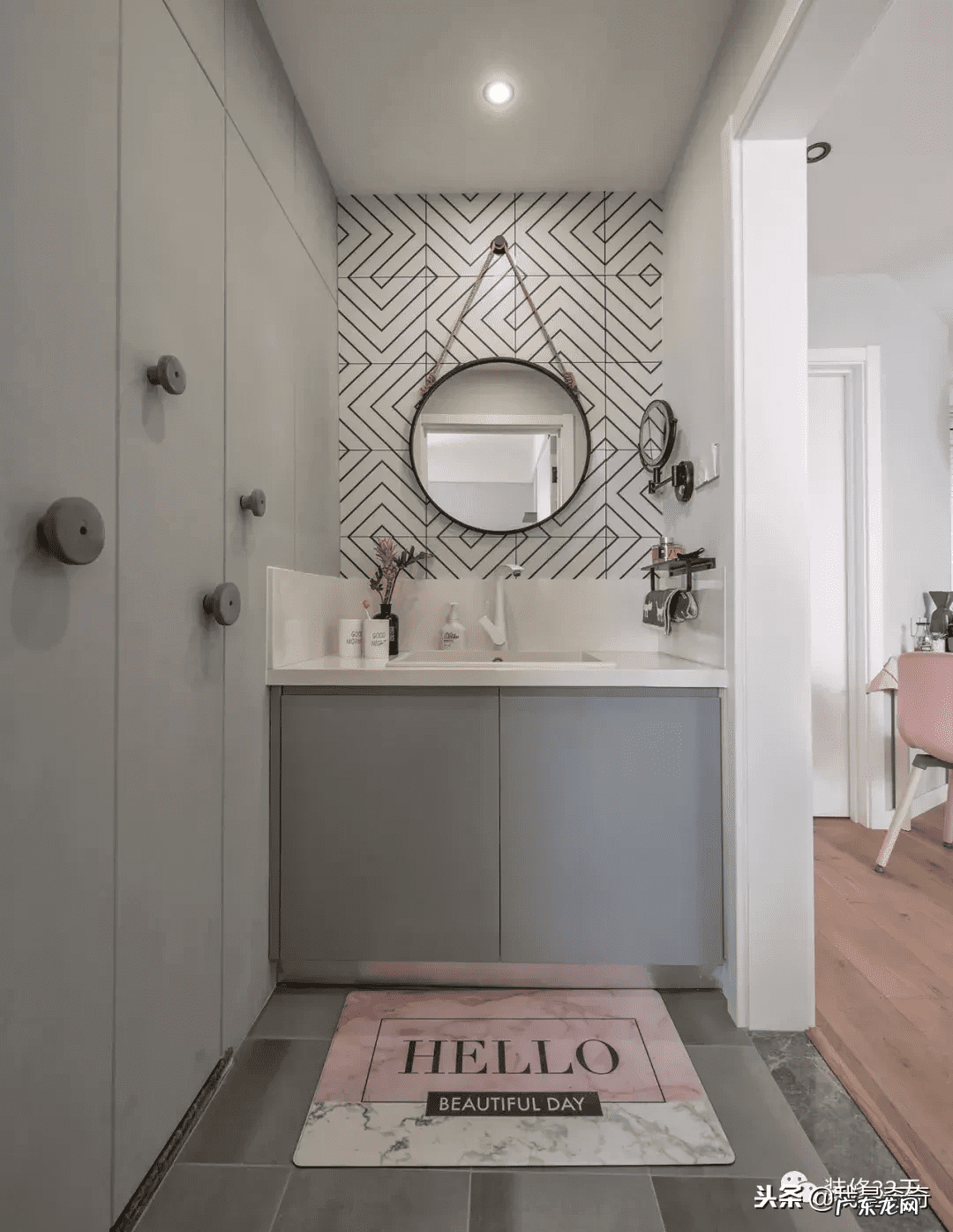 洗手间的洗手盆 房间门对着洗手盆好不好