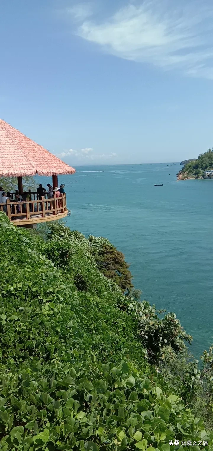 分手近十年,还是经常会梦见前男友,白天从没有想起他,但是晚上会周期性的梦见他。这是为什么?