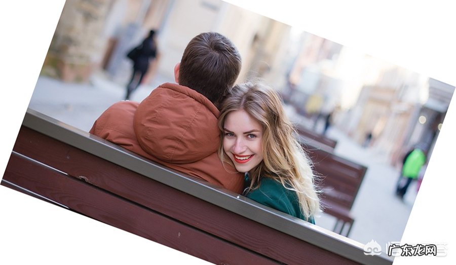 女朋友非常漂亮可爱，但过于黏人该怎么办？