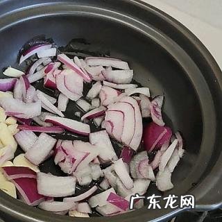 咖喱牛肉土豆的做法 家常咖喱牛肉土豆家常做法