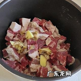 咖喱牛肉土豆的做法 家常咖喱牛肉土豆家常做法