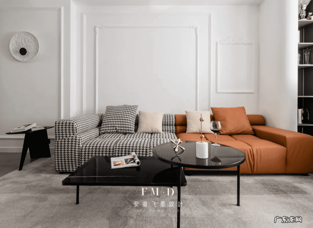 客厅背景墙风水讲究 布艺沙发背景墙