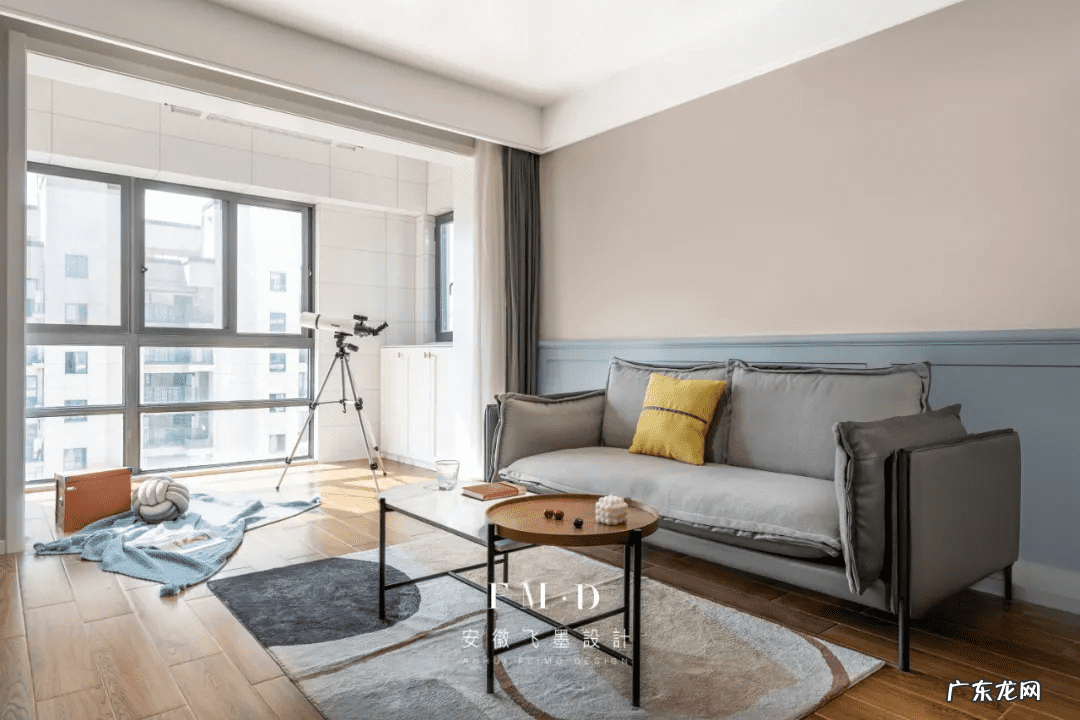 客厅背景墙风水讲究 布艺沙发背景墙