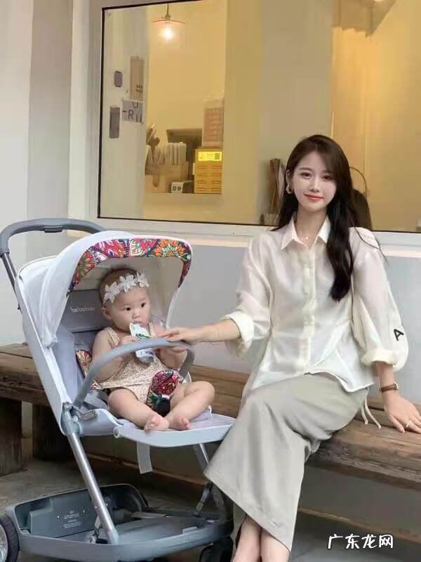 婴儿推车八个轮子和四个轮子 婴儿小车四轮手推车