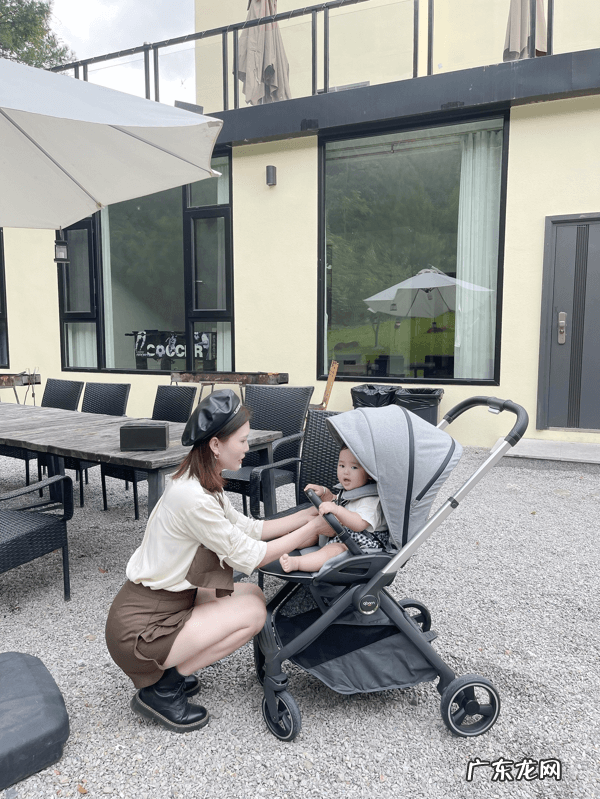 婴儿推车八个轮子和四个轮子 婴儿小车四轮手推车