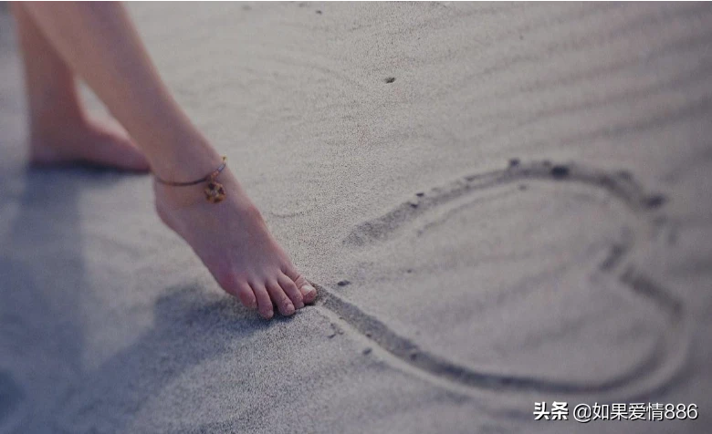 夫妻相伴一生的诗句？