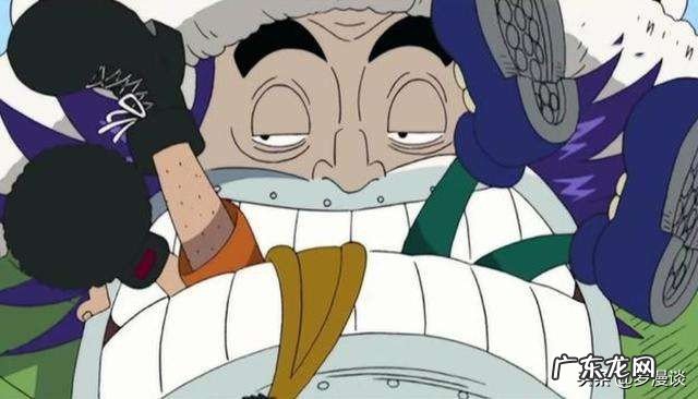 《海贼王》的黑胡子从白胡子船上逃跑，从新世界跑到前半段，为啥要去把雪国毁灭了？