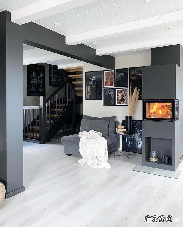 住纯黑色的房子是种什么体验?