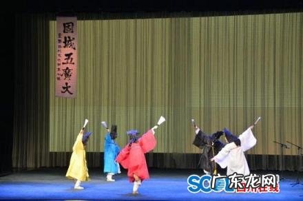 变脸是哪个剧种的绝活儿 变脸是什么剧种的绝活