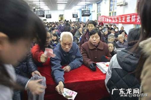 之前做投资保健品类现在转行创业擅长,公司内部管理与营销策划,现在能做什么项目?