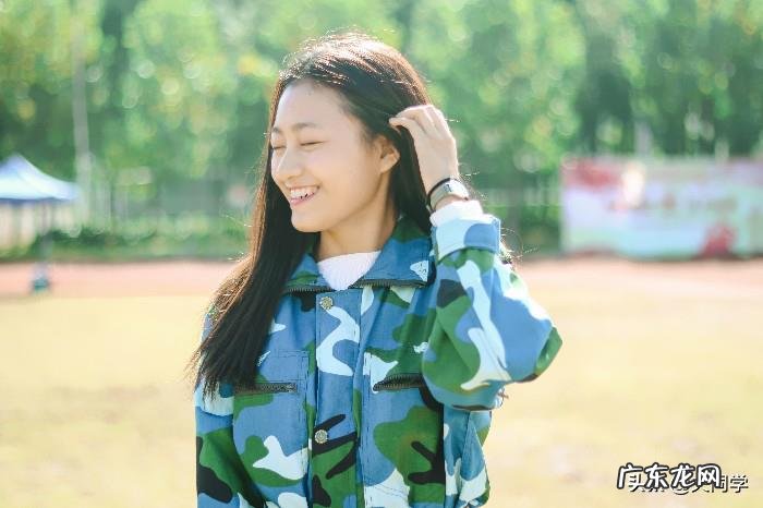 她笑了作文400字？