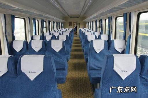 火车座位靠窗好还是靠过道好,火车靠窗的座位号是哪几个