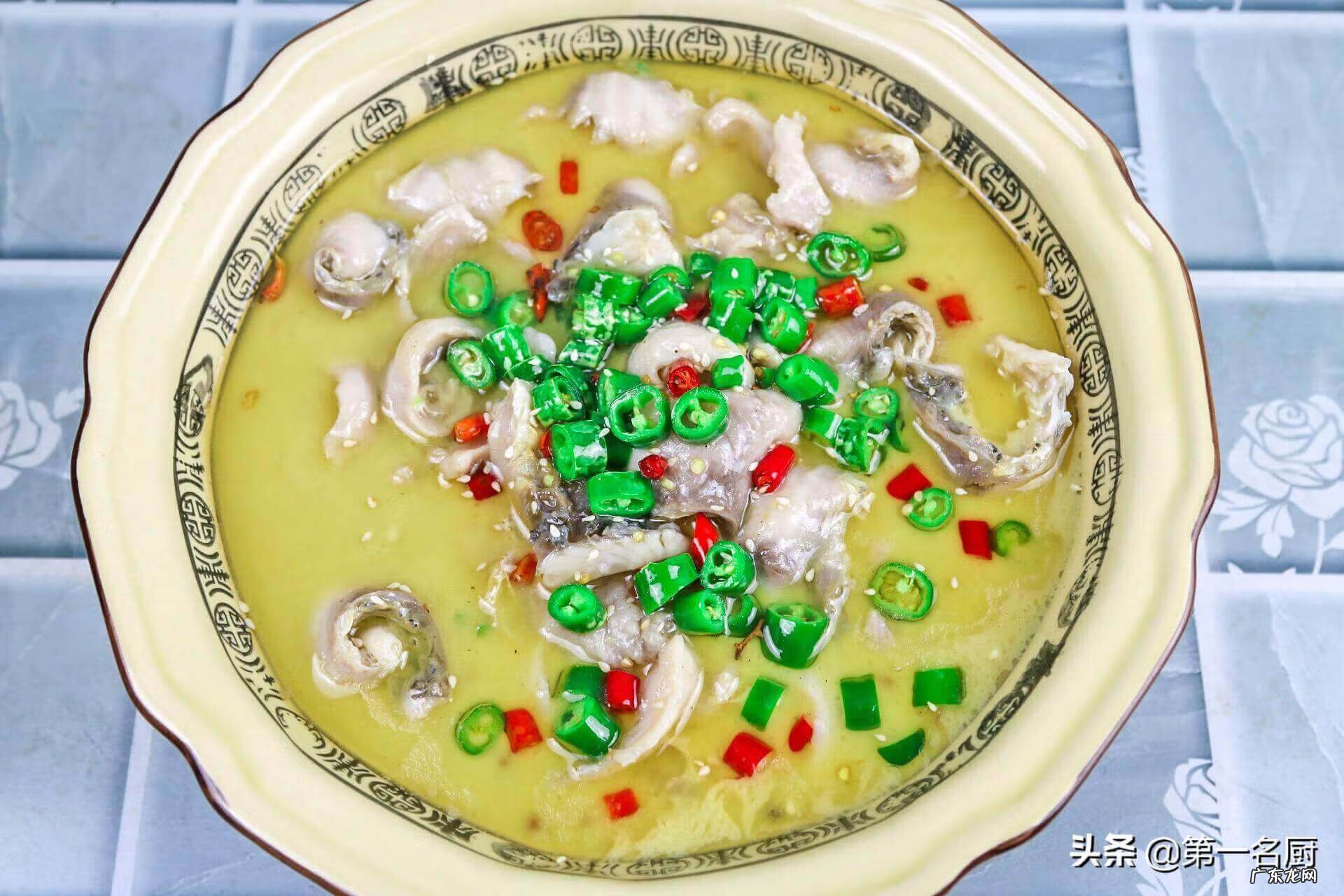 鲤鱼怎么蒸着吃好吃 鲤鱼怎么做好吃又嫩