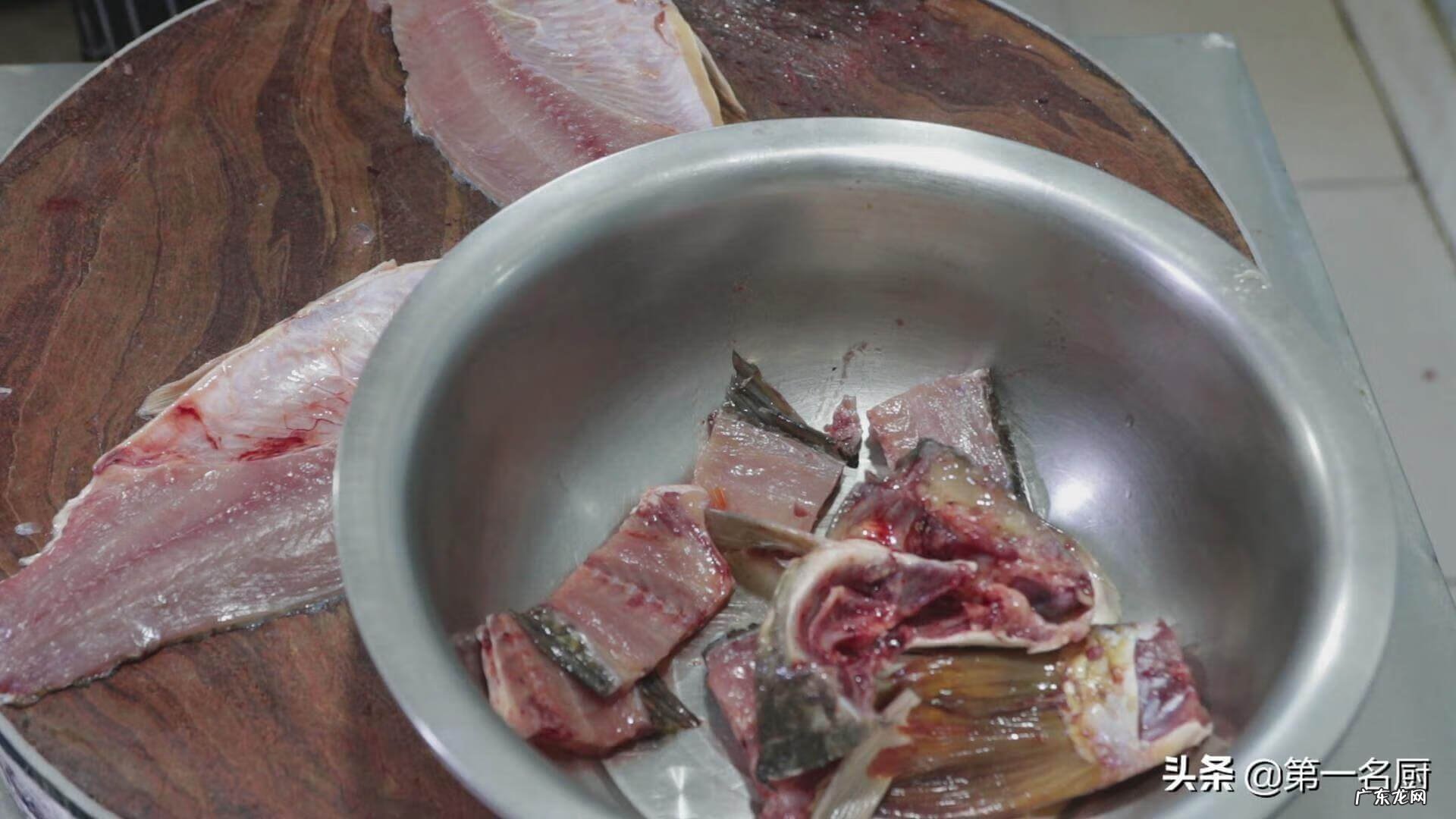 鲤鱼怎么蒸着吃好吃 鲤鱼怎么做好吃又嫩