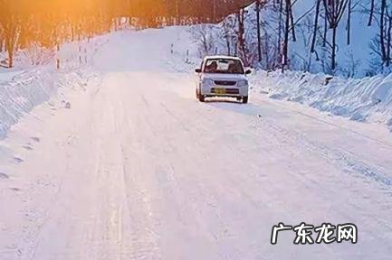 下雪天开车用什么档位 雪天开车挂什么档位