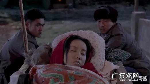 《平凡的世界》这本小说讲述了什么故事?