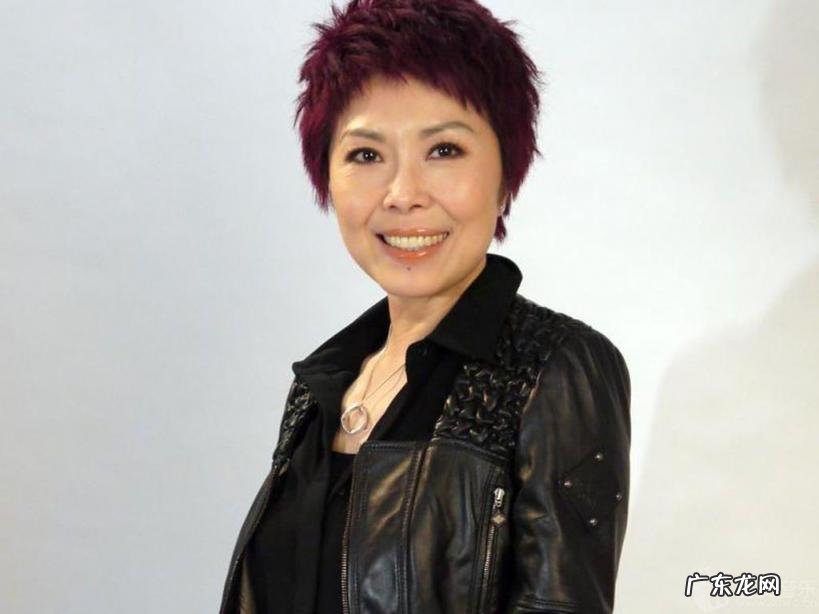 倪妮三个人 倪妮是个双