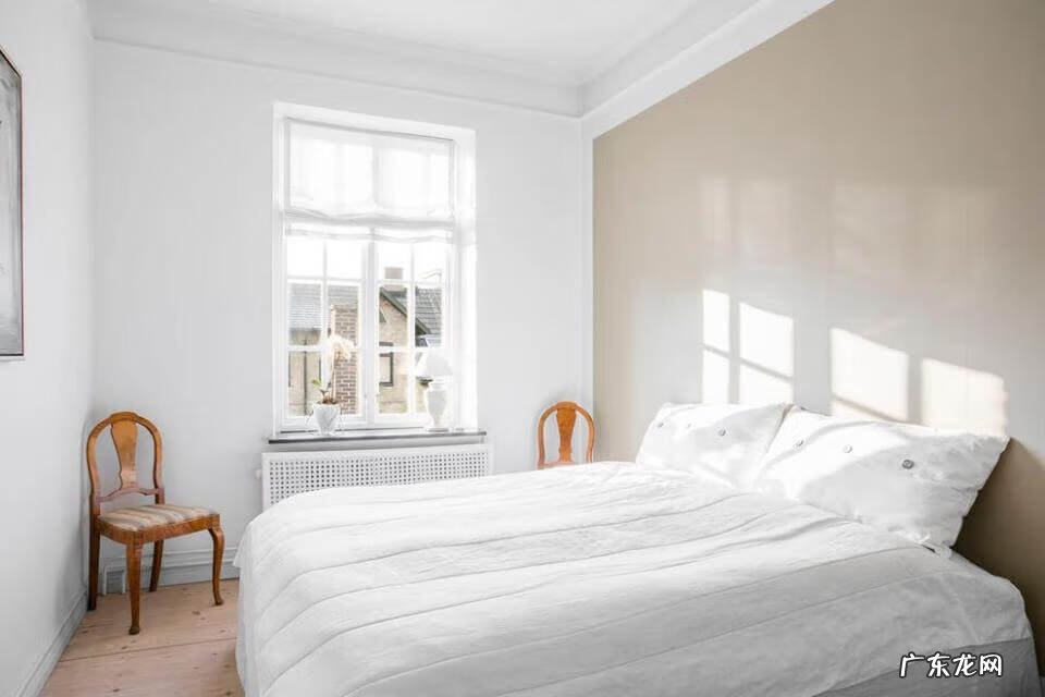 一墙两个窗户风水 一面墙两个窗户风水