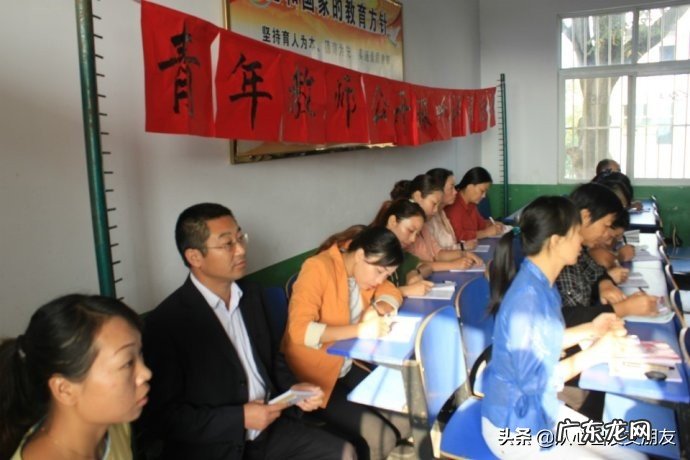 如何做一名优秀的语文教研组长？