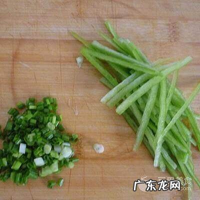 青椒土豆丝的配料和做法 青椒土豆丝的做法