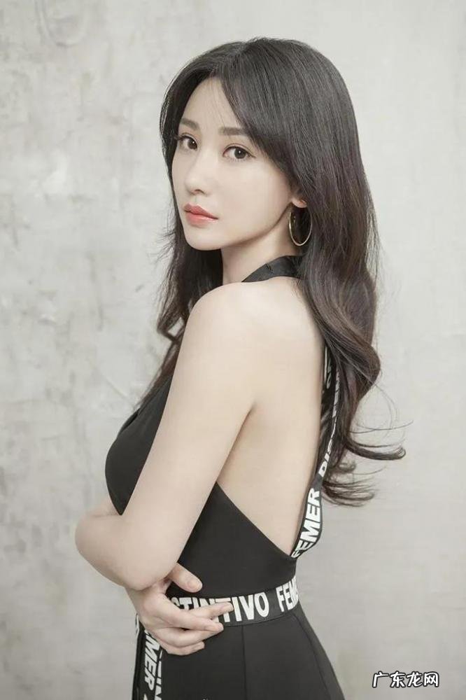 柳岩原名是什么 柳岩是本名吗?