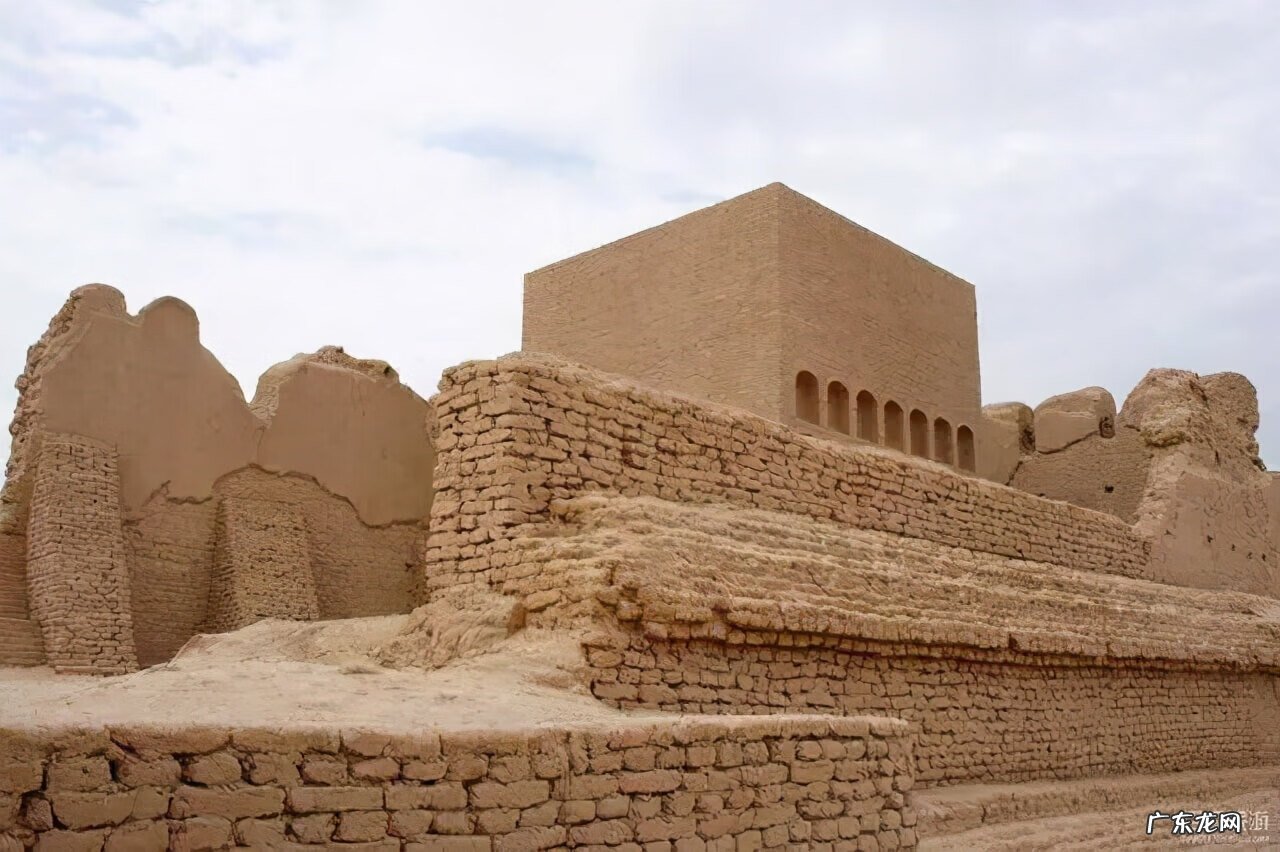 新疆哈密瓜有几种 新疆哈密瓜和海南哈密瓜的区别