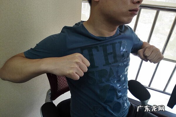 喉咙感觉有异物是什么情况 嗓子感觉有异物怎么办