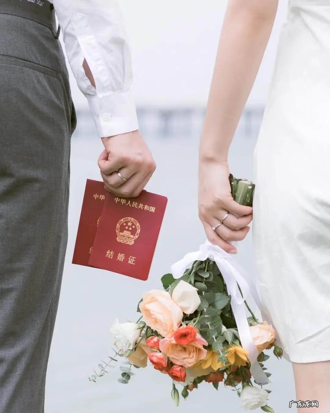 领结婚证需要带啥 领结婚证文案
