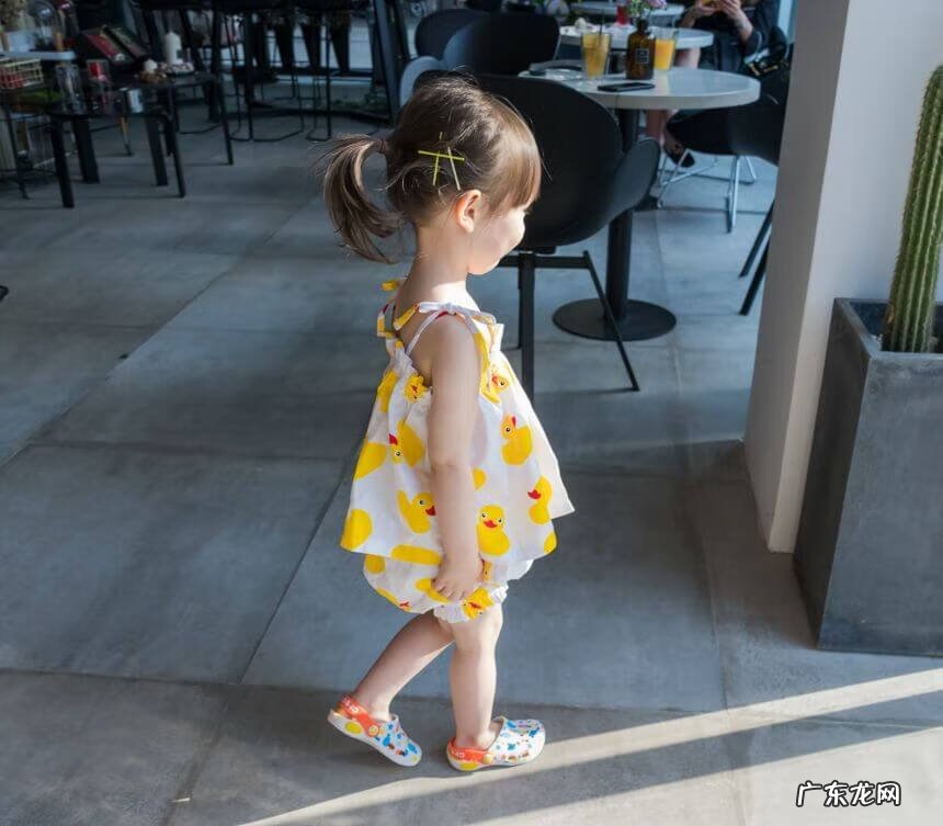 便宜的鞋子容易致癌 洞洞鞋致癌事件