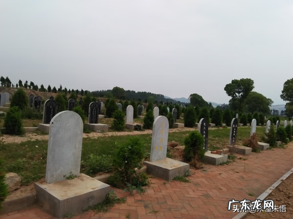 墓碑对联大全千古绝对 墓碑对联大全