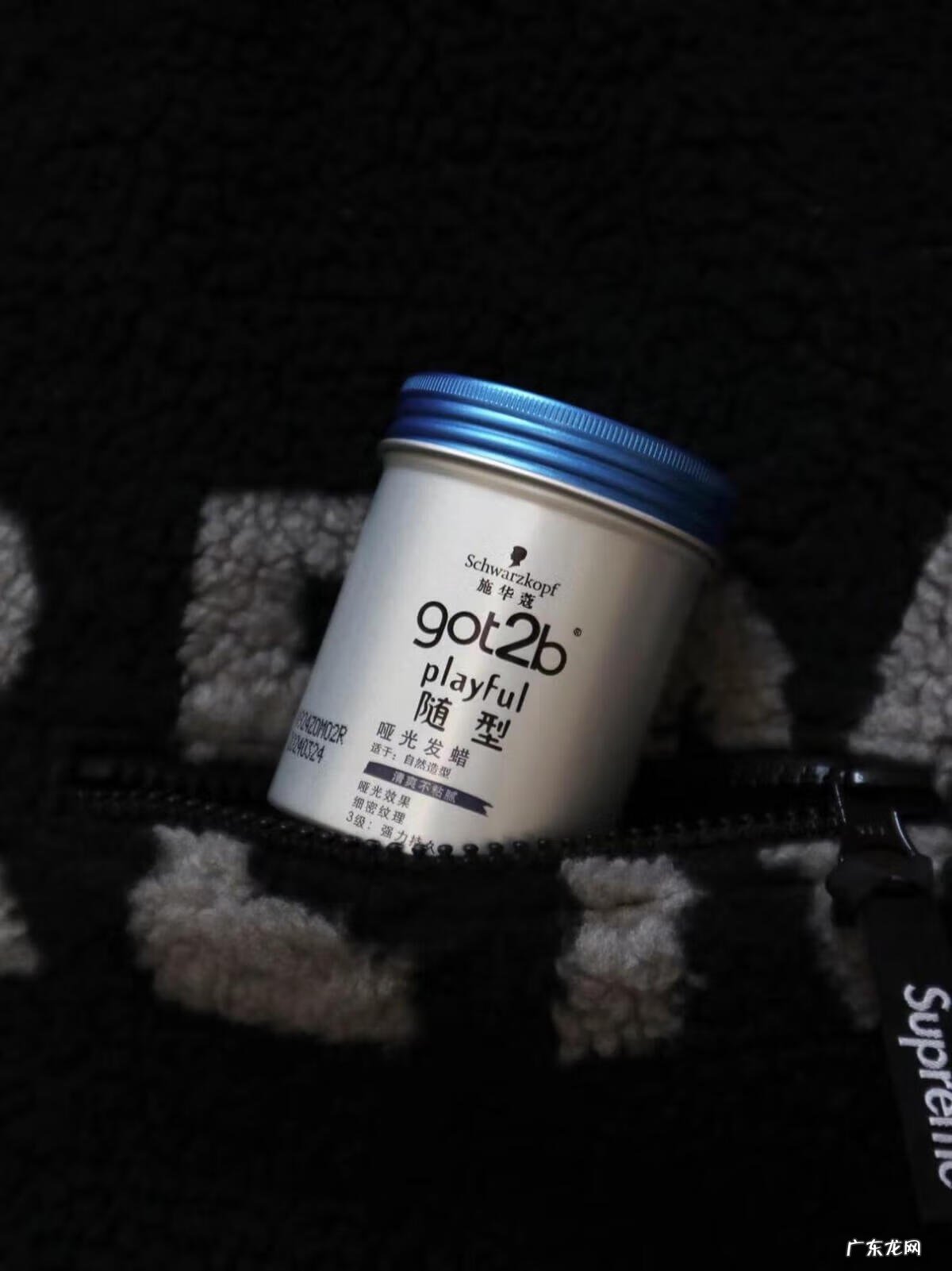 侧背发型用发蜡还是发泥 发蜡发泥发胶