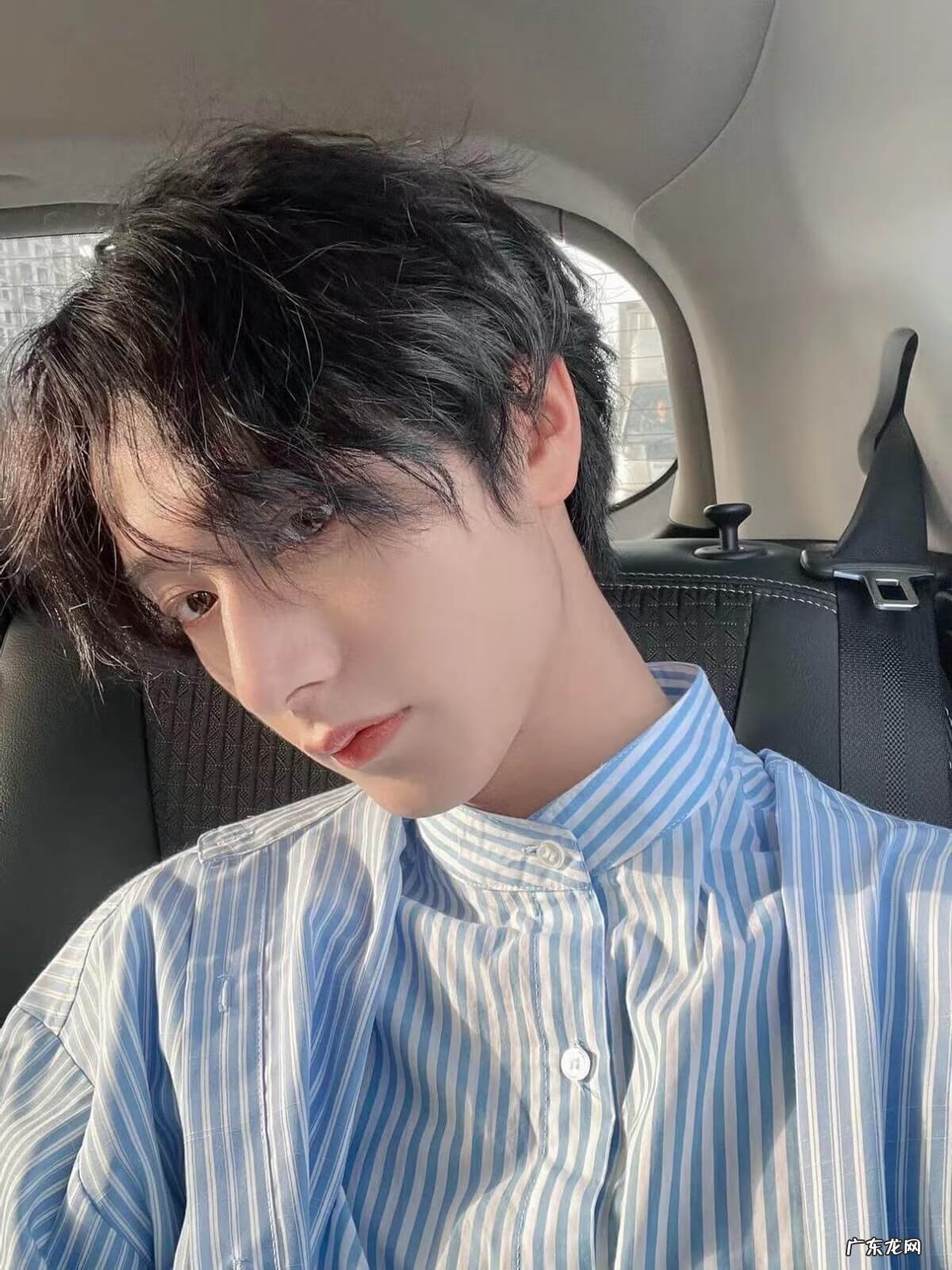 侧背发型用发蜡还是发泥 发蜡发泥发胶