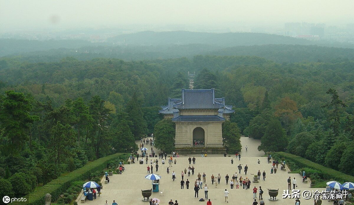 墓碑向前倾斜风水 墓碑对风水的影响