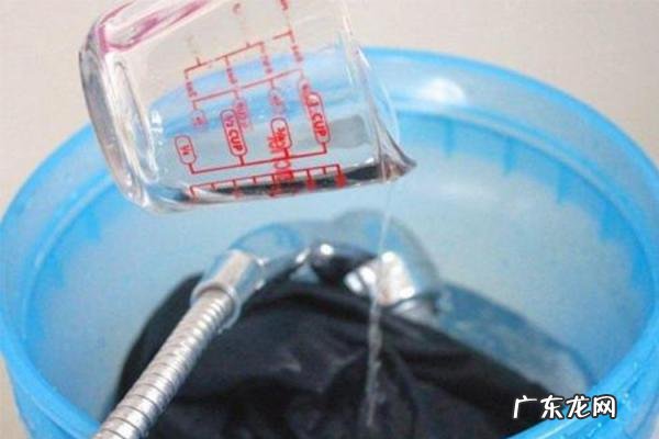 防止牛仔裤掉色的小妙招茶叶 怎样才能防止牛仔裤掉色