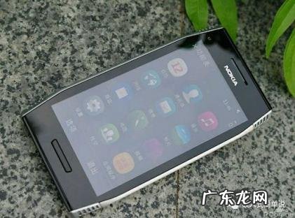 诺基亚n93i当年上市价格 诺基亚经典款式