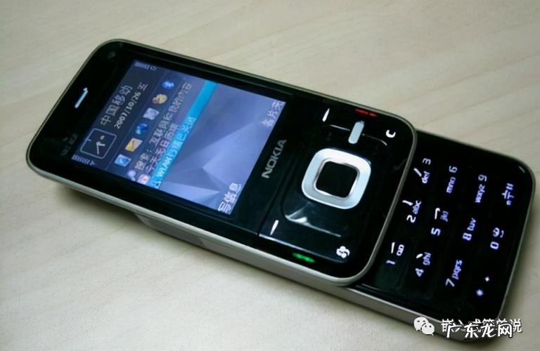 诺基亚n93i当年上市价格 诺基亚经典款式