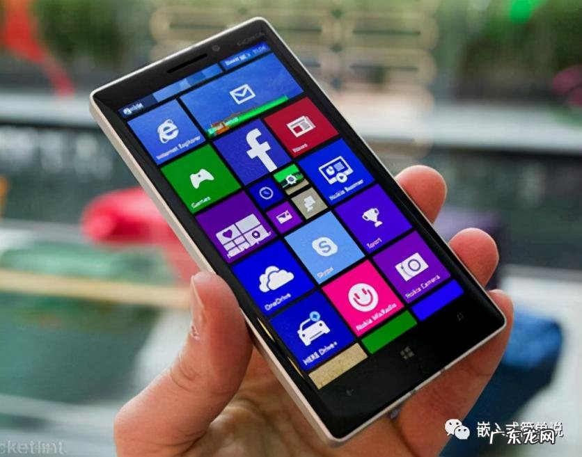 诺基亚n93i当年上市价格 诺基亚经典款式