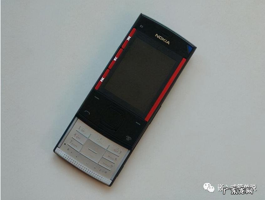 诺基亚n93i当年上市价格 诺基亚经典款式