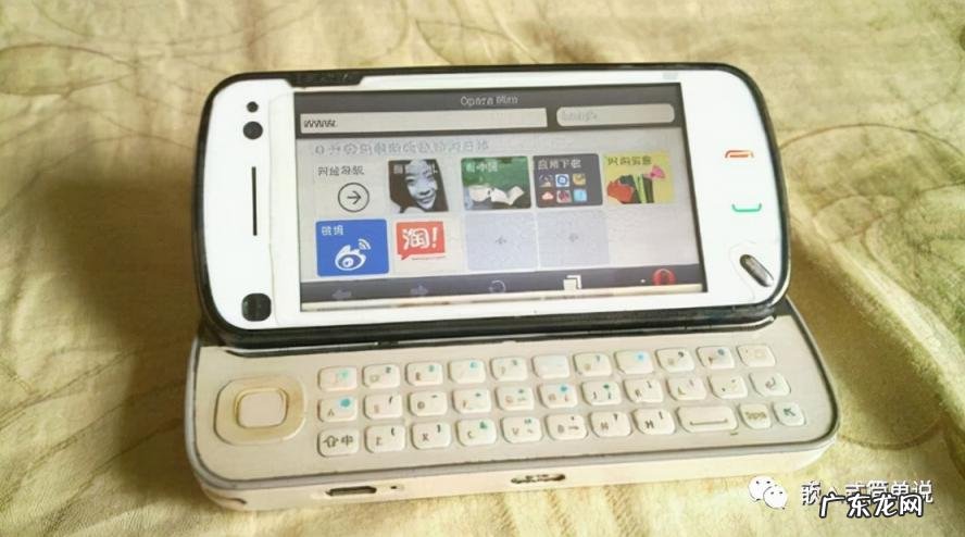 诺基亚n93i当年上市价格 诺基亚经典款式