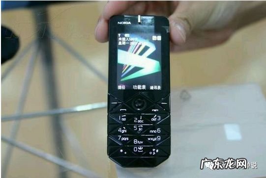 诺基亚n93i当年上市价格 诺基亚经典款式