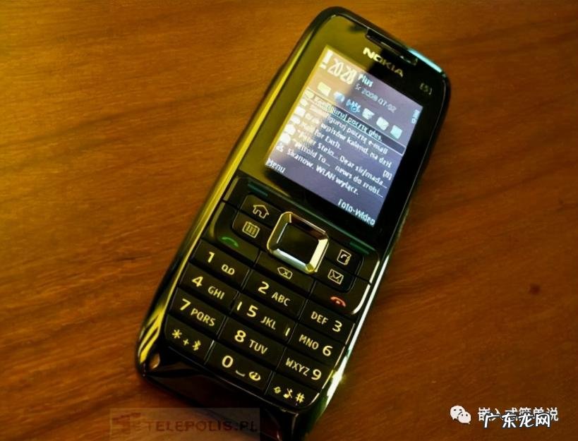 诺基亚n93i当年上市价格 诺基亚经典款式