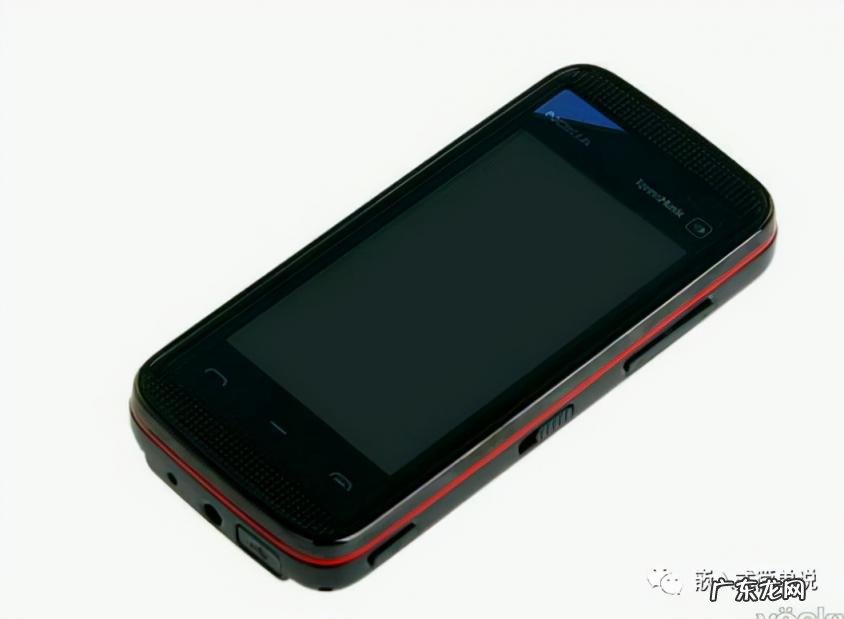 诺基亚n93i当年上市价格 诺基亚经典款式