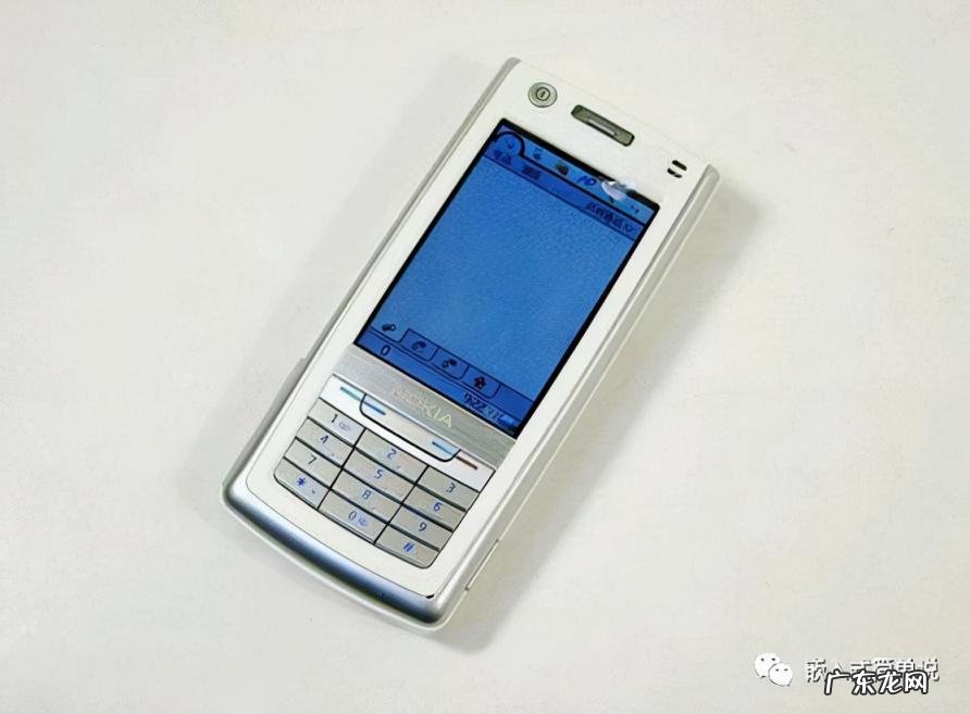 诺基亚n93i当年上市价格 诺基亚经典款式