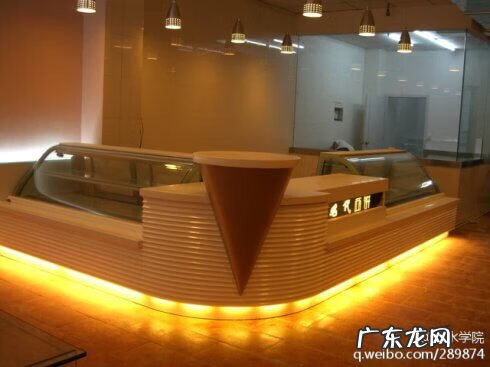 收银台可不可以放在楼梯前面 收银台背后是楼梯怎么化解