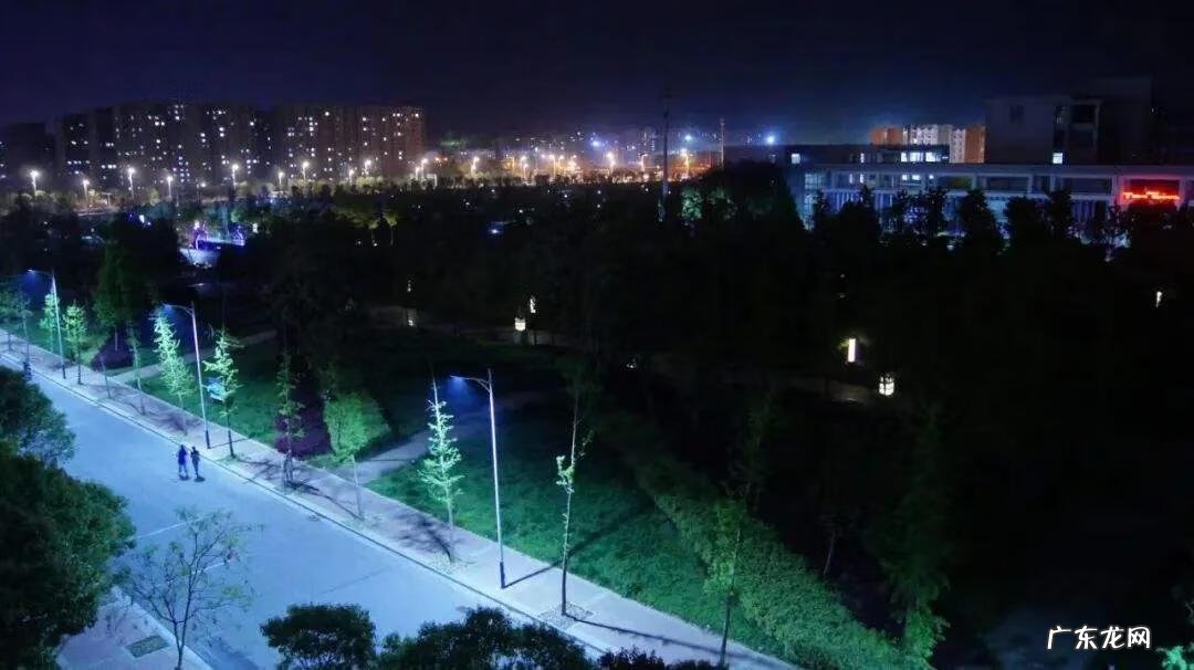 阜阳师范属于市中心吗 阜阳师范学院怎么样?