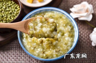 绿豆粥的功效与作用禁忌是什么 大米绿豆粥的功效与作用禁忌