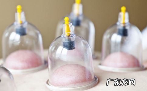 三伏天怎么拔罐去湿气 三伏天拔罐能去湿气吗,吹空调除湿的好吗
