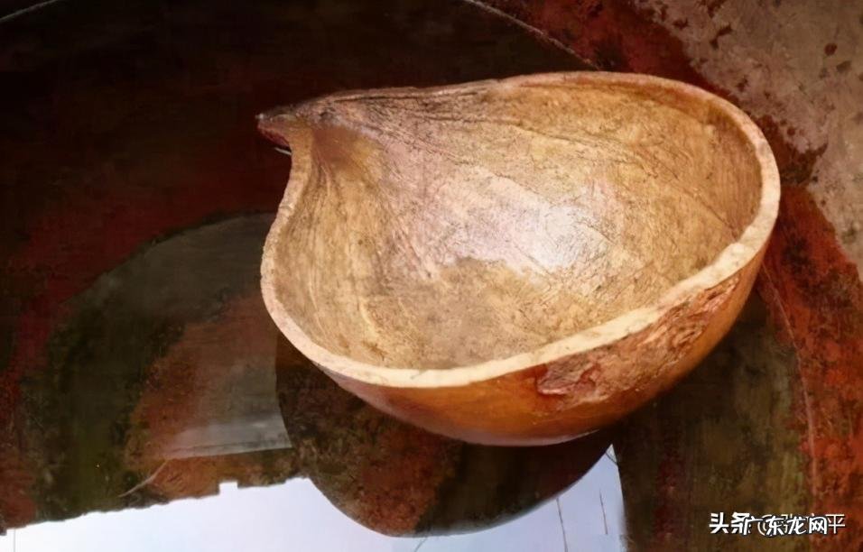 钵盂的读音 钵盂的拼音怎么读